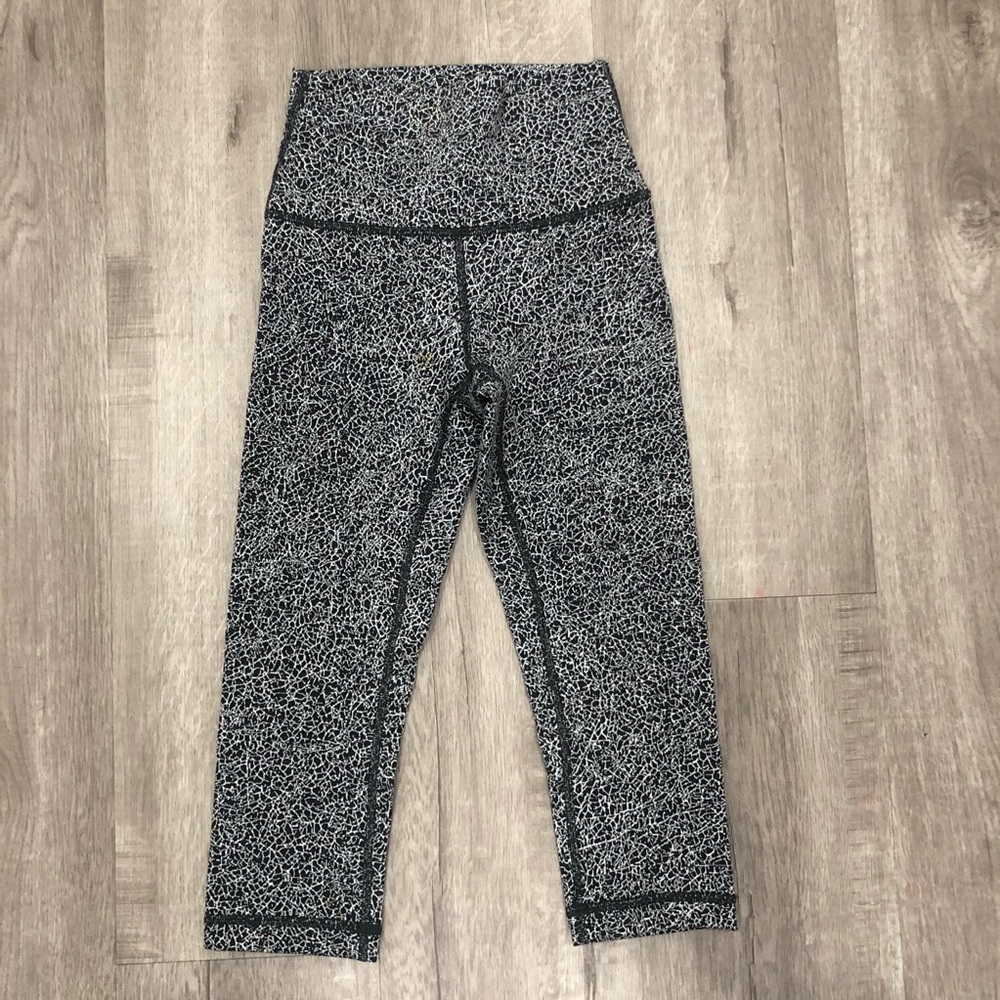 Lululemon crop leggings